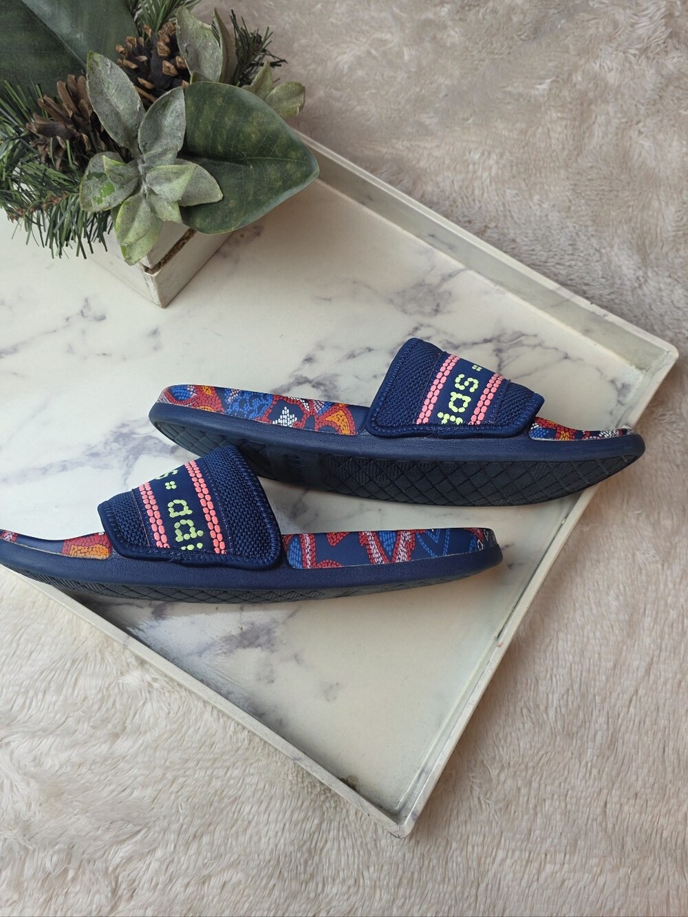 ADIDAS x FARM RIO Adilette Comfort Slide Sandal Mystery Blue/Hi-Res Yellow Sz 10 - Picture 7 of 12